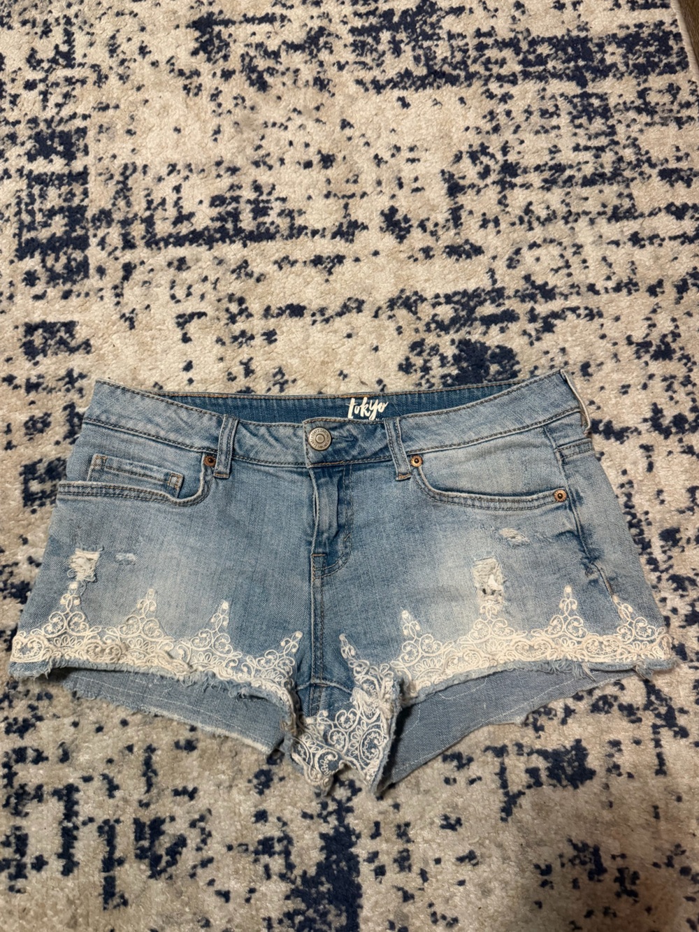 Tokyo Denim Light Blue Denim Shorts with White Lace Trim